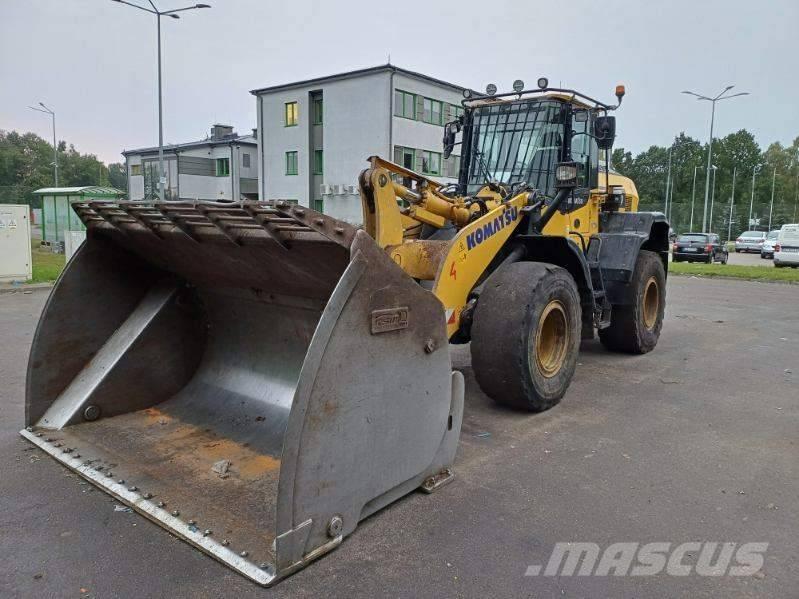 Komatsu WA 320-8 Колесни товарачи