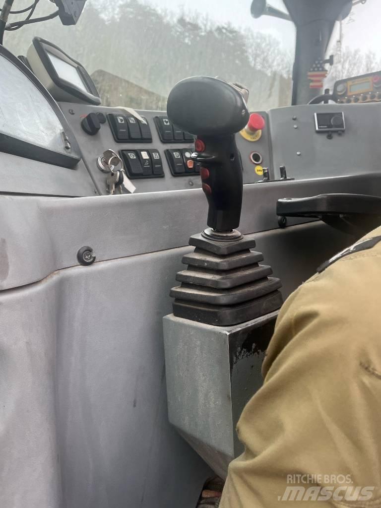 Menzi Muck M545A Колесни екскаватори