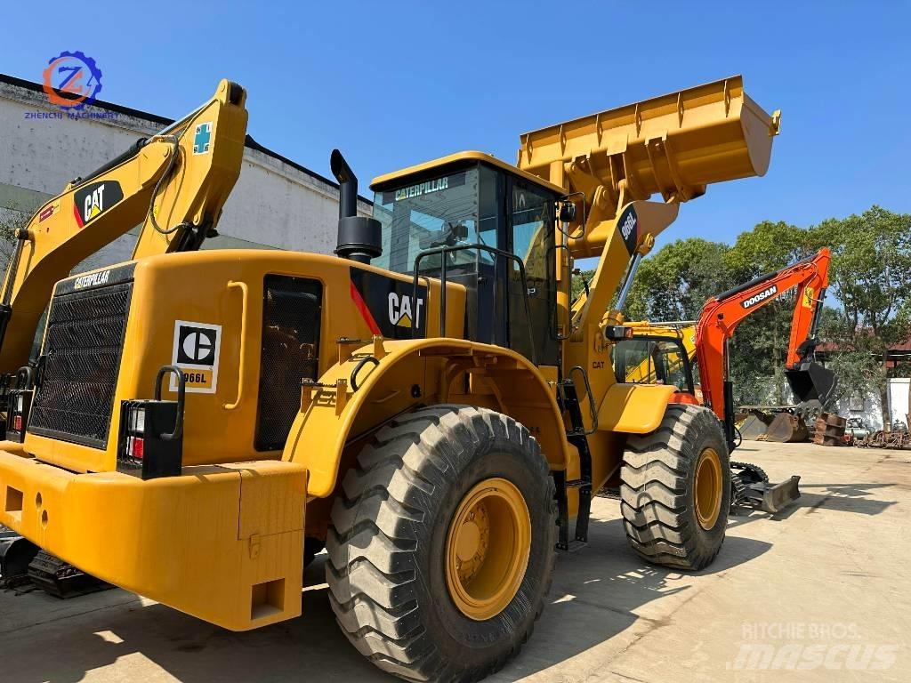 CAT 966 L Колесни товарачи