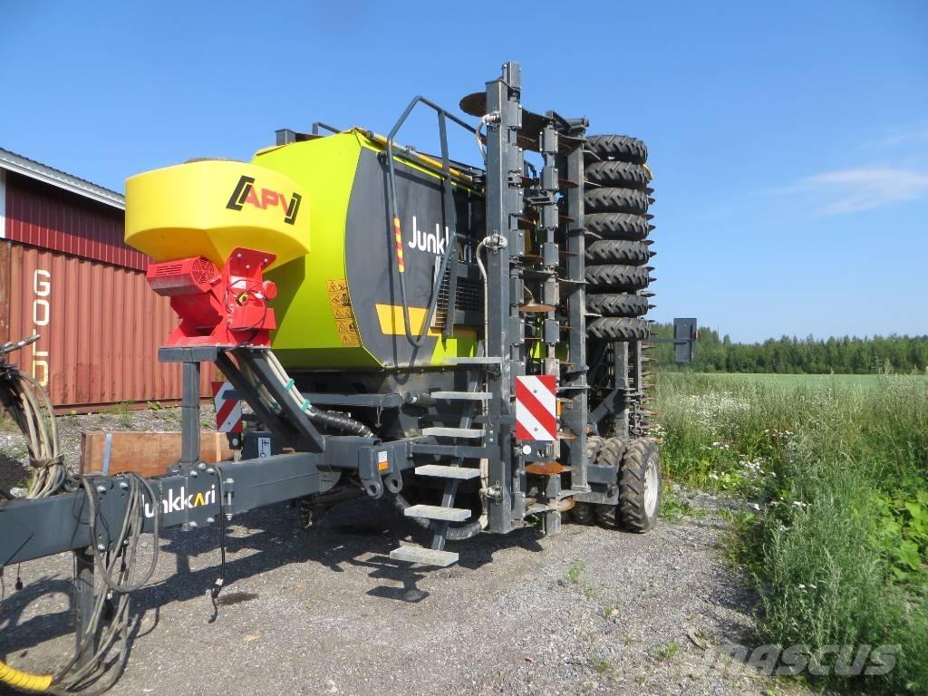 Junkkari W700 Комбинирани редосеялки