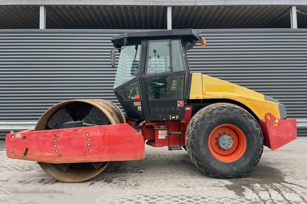 Dynapac CA302D Еднобарабанни ролки
