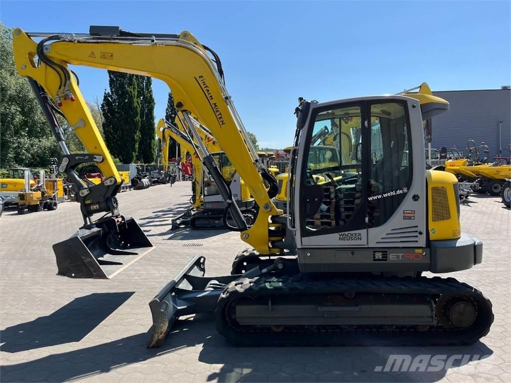 Neuson ET90 Средни екскаватори 7т - 12т