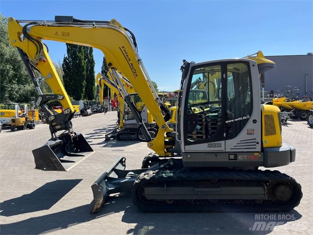 Neuson ET90 Средни екскаватори 7т - 12т