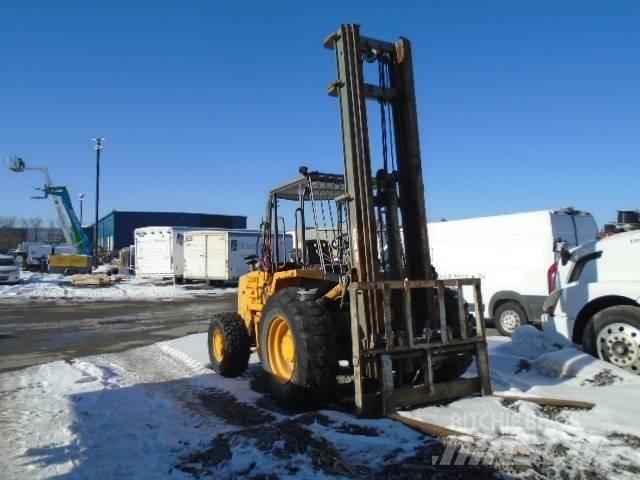 JCB 940 Камиони за херавни местности