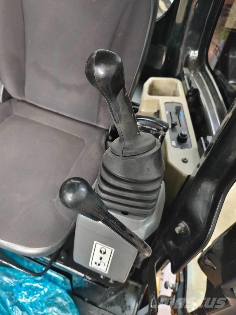 CAT 303.5E Мини екскаватори < 7 т