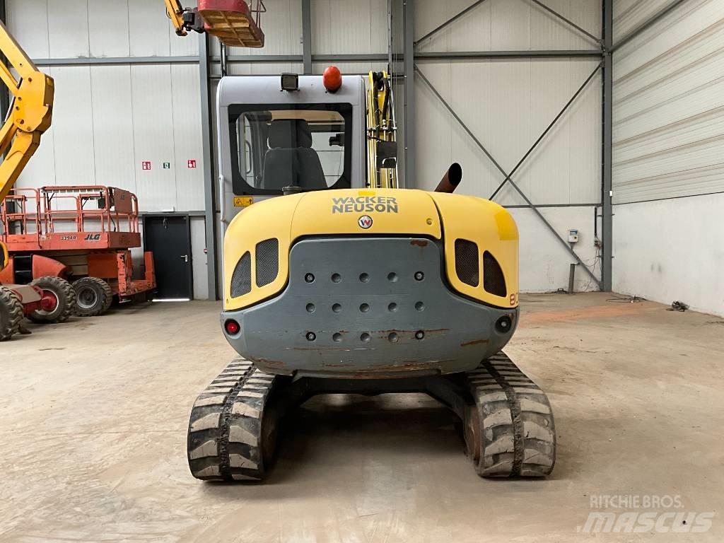 Neuson 8003 Средни екскаватори 7т - 12т