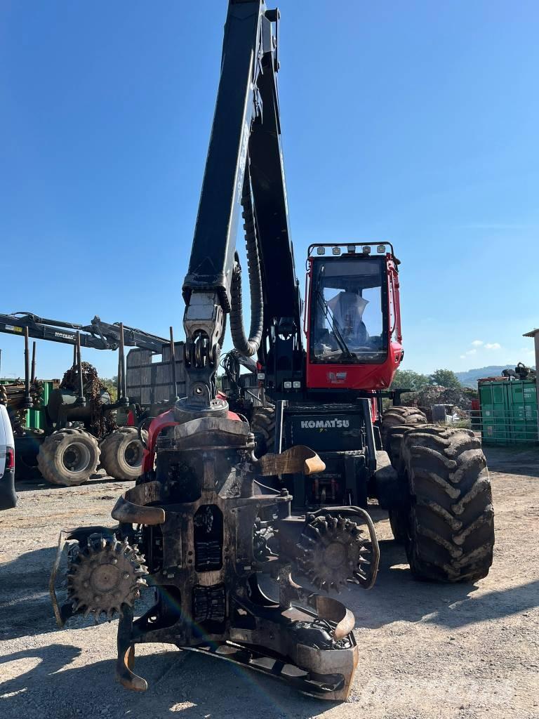 Komatsu 951 Харвестери