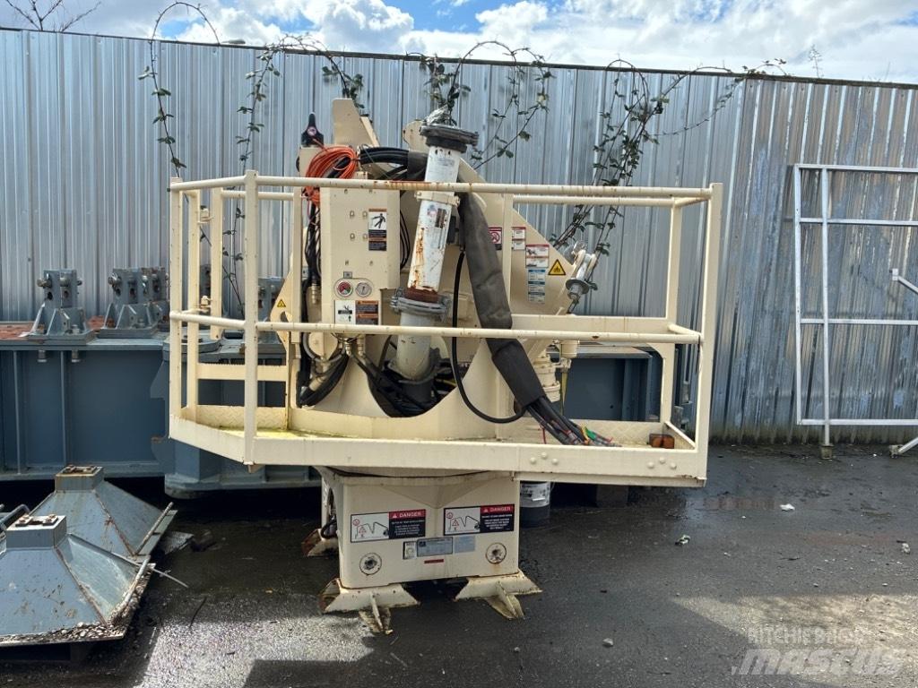Putzmeister Pedestal Бетонопомпи

