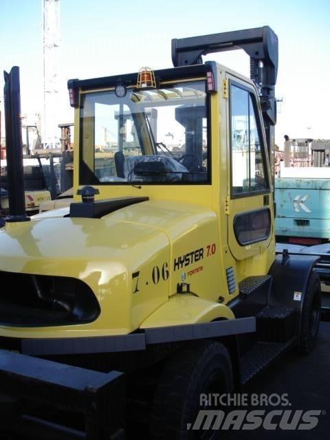 Hyster H 7.0 FT Пристанищно оборудване за стоки и материали