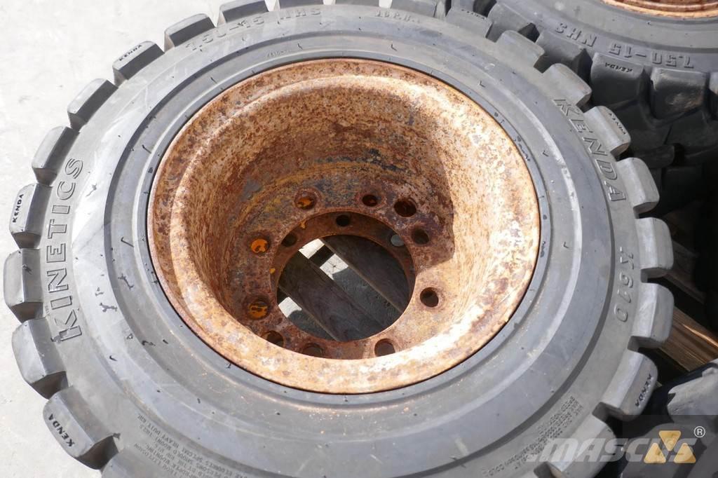 Kenda 7.50-15 Гуми