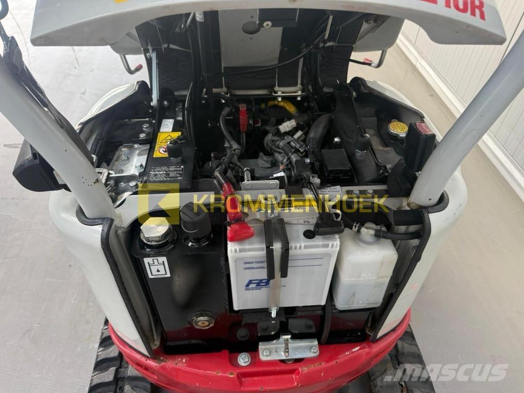 Takeuchi TB 210 R Мини екскаватори < 7 т
