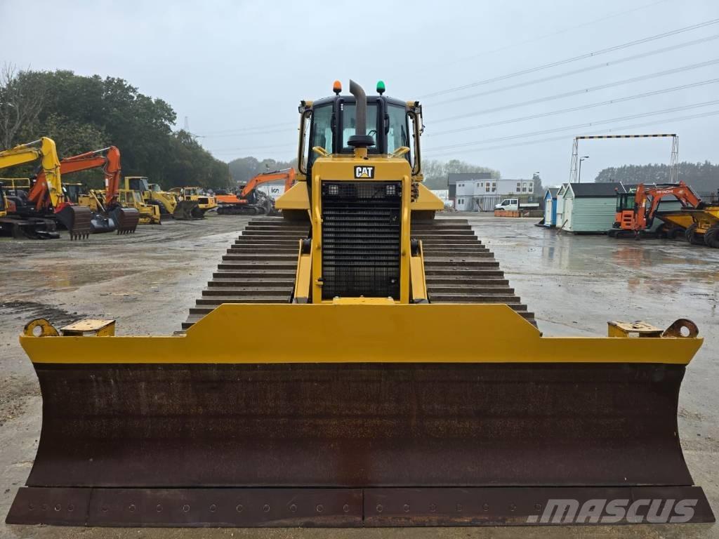 CAT D 6 N LGP Верижни булдозери
