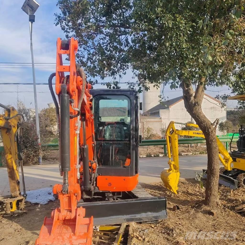 Kubota U 30 Мини екскаватори < 7 т
