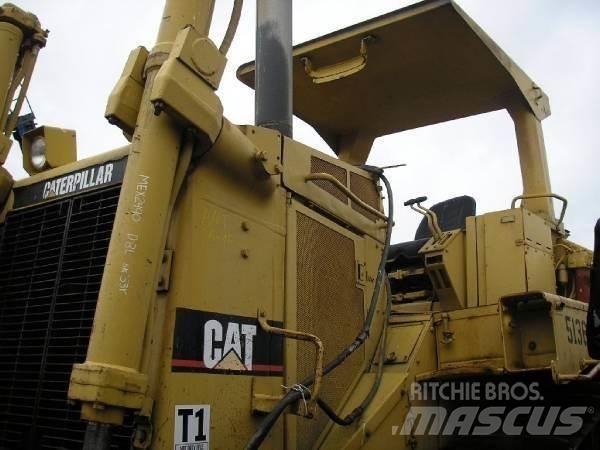 CAT D8L Верижни булдозери
