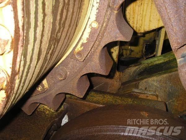 CAT D8L Верижни булдозери
