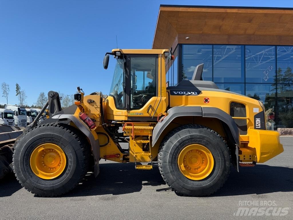 Volvo L120H Колесни товарачи