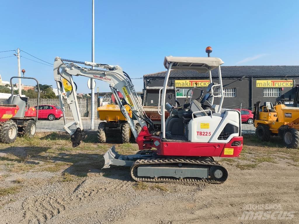 Takeuchi TB 225 Мини екскаватори < 7 т