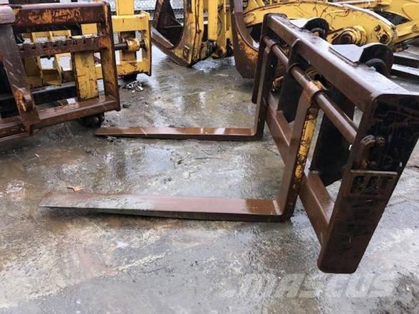 CAT IT 38 G Вили