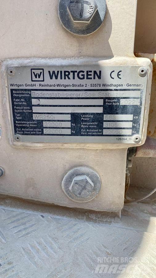 Wirtgen WR250i Рециклатори на асфалт
