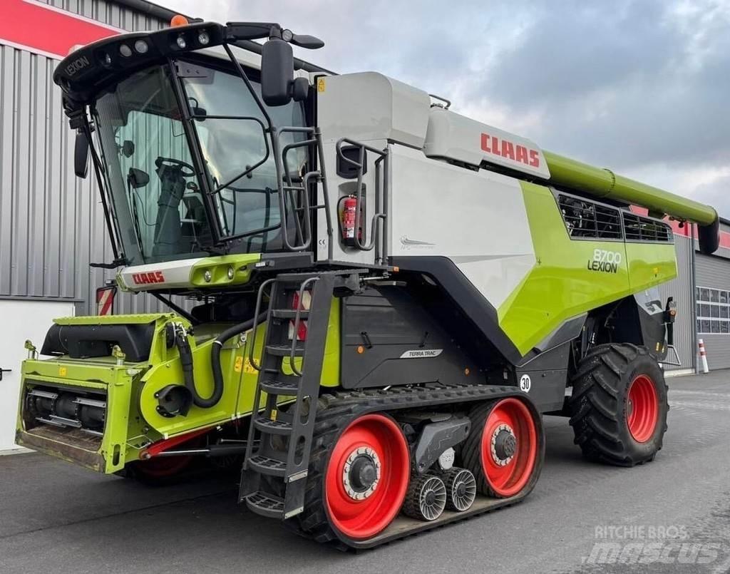 CLAAS 8700TT Комбайни