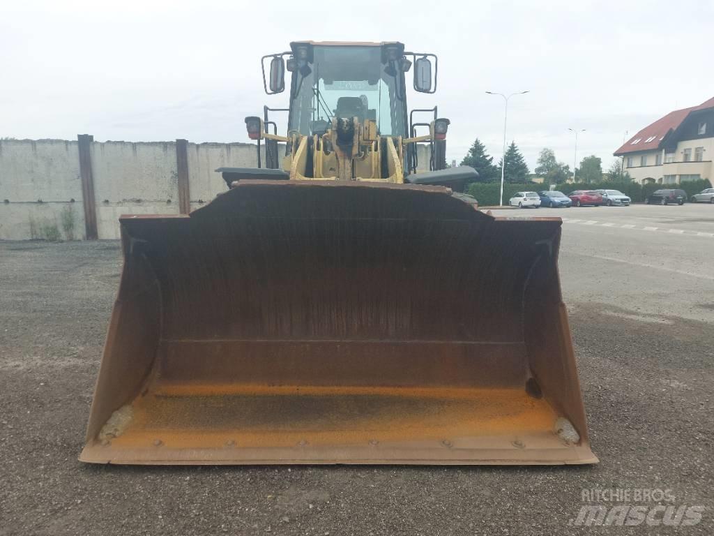 CAT 950G Колесни товарачи