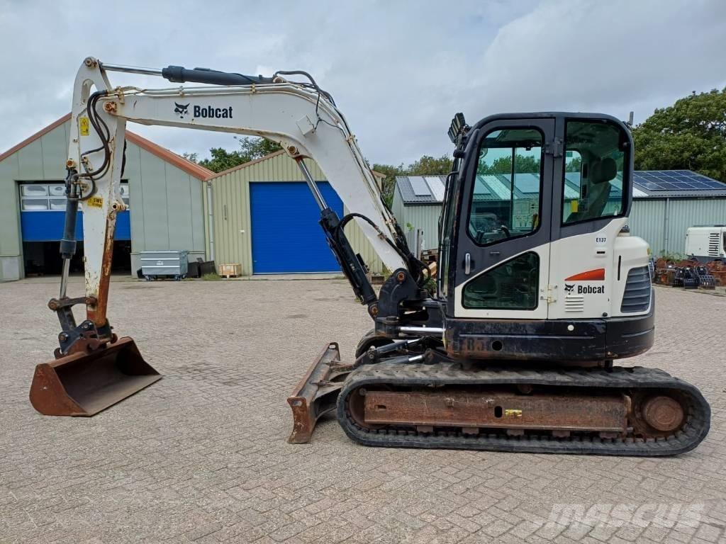 Bobcat E 85 Средни екскаватори 7т - 12т