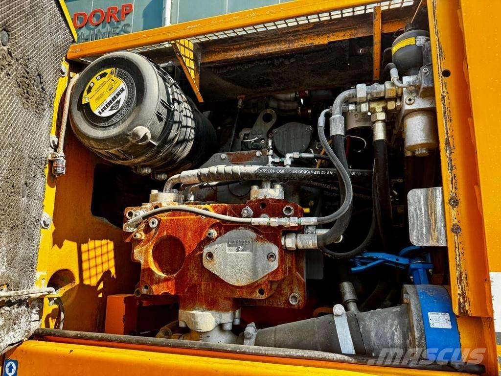 Liebherr A 924 C Оператори на отпадъци/индустрия
