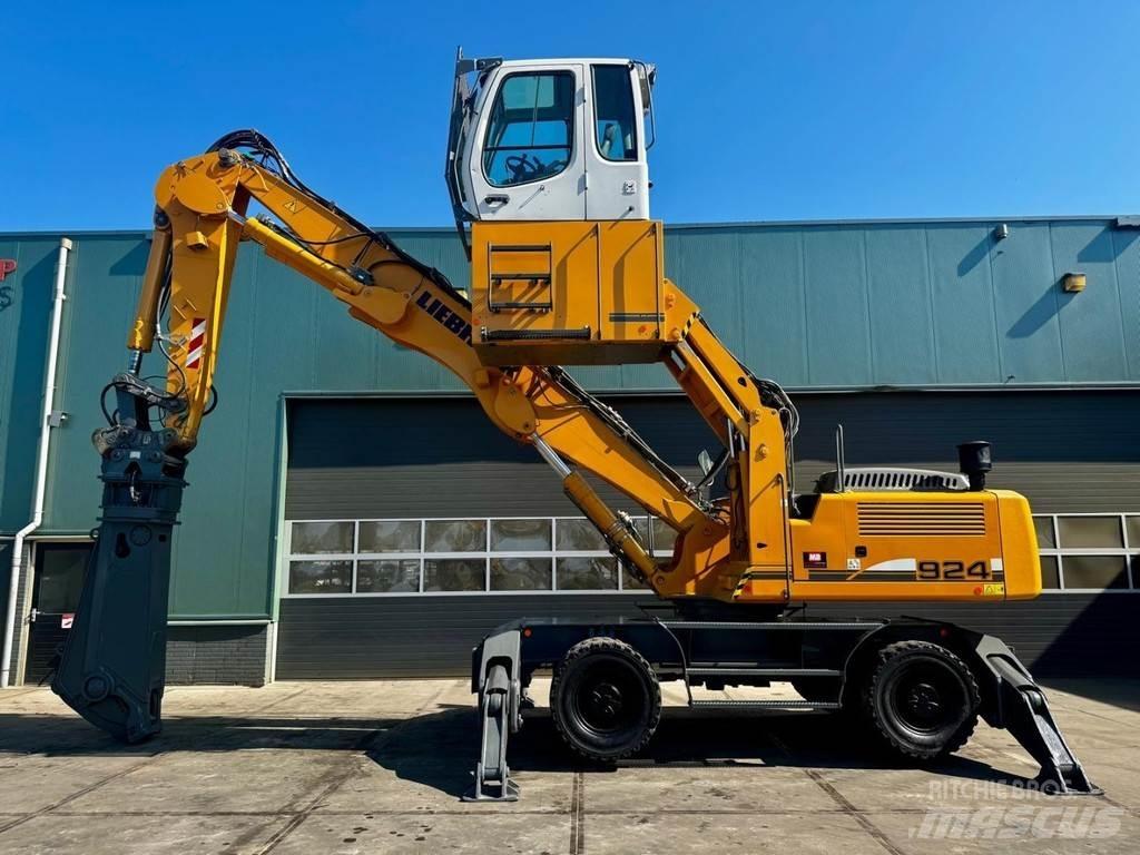 Liebherr A 924 C Оператори на отпадъци/индустрия
