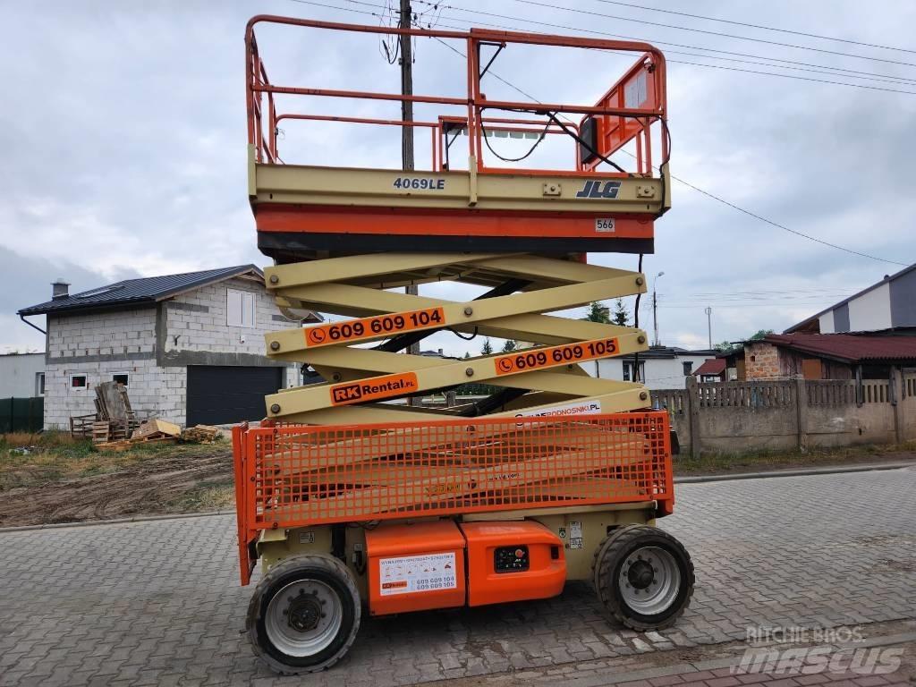 JLG E 4069 LE Ножични работни платформи
