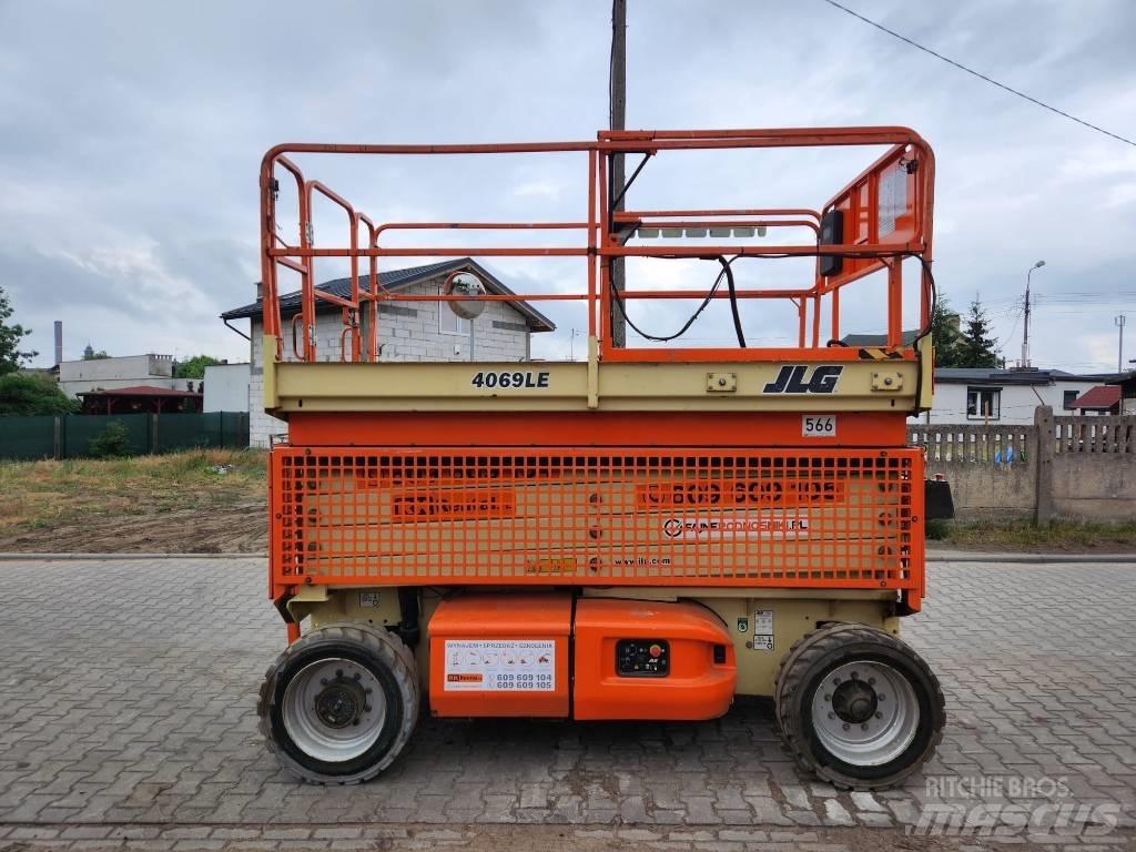 JLG E 4069 LE Ножични работни платформи