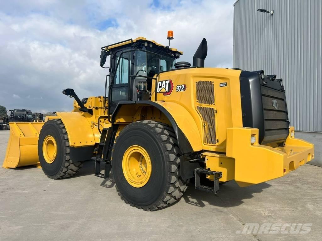CAT 972 Колесни товарачи