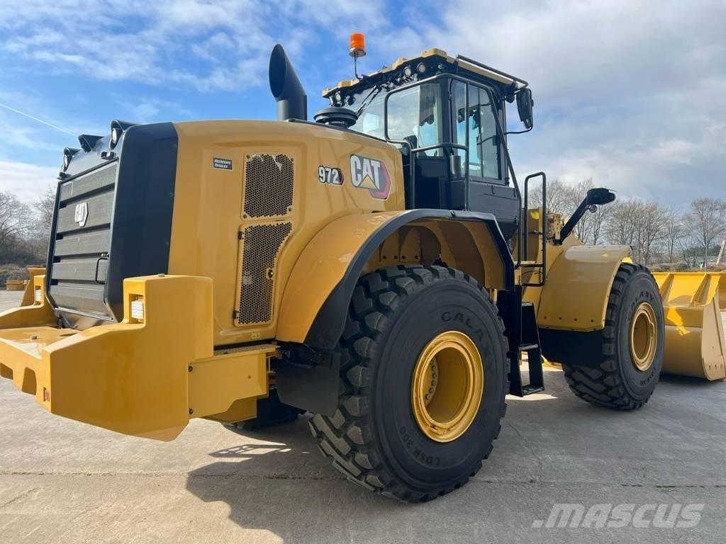 CAT 972 Колесни товарачи