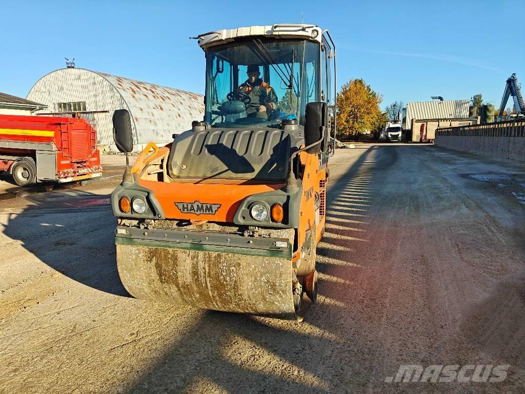 Hamm HD 110 VO Двойни барабанни ролки
