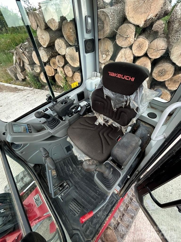 Takeuchi TB 225 Мини екскаватори < 7 т