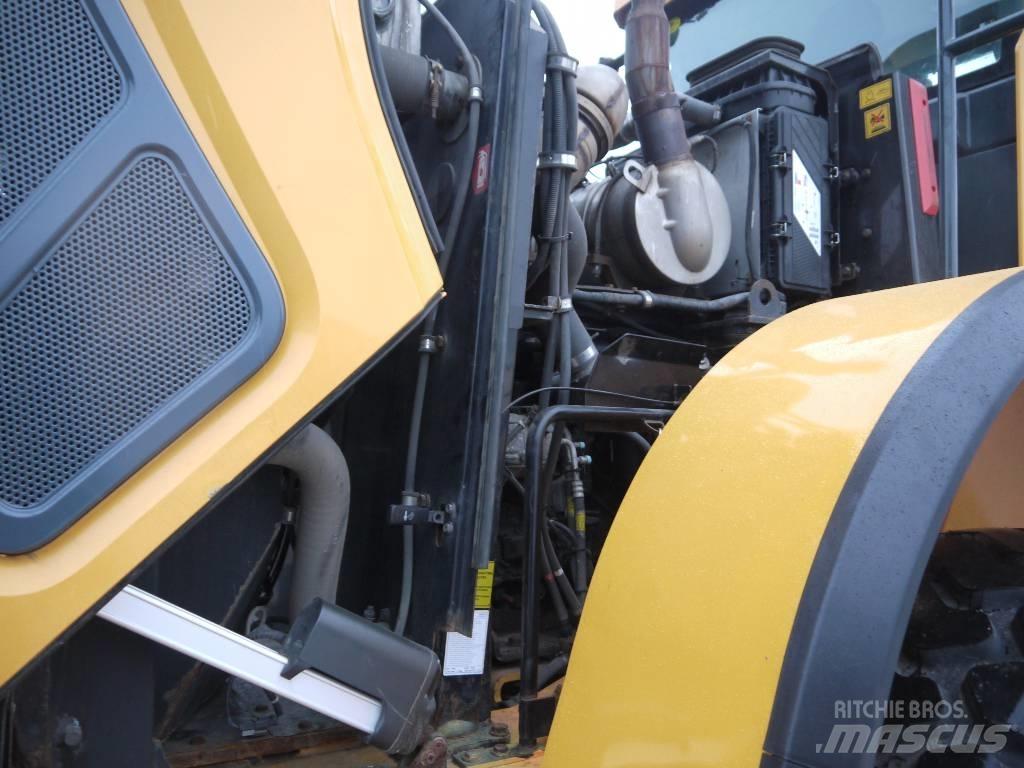 Hyundai HL 955 Колесни товарачи