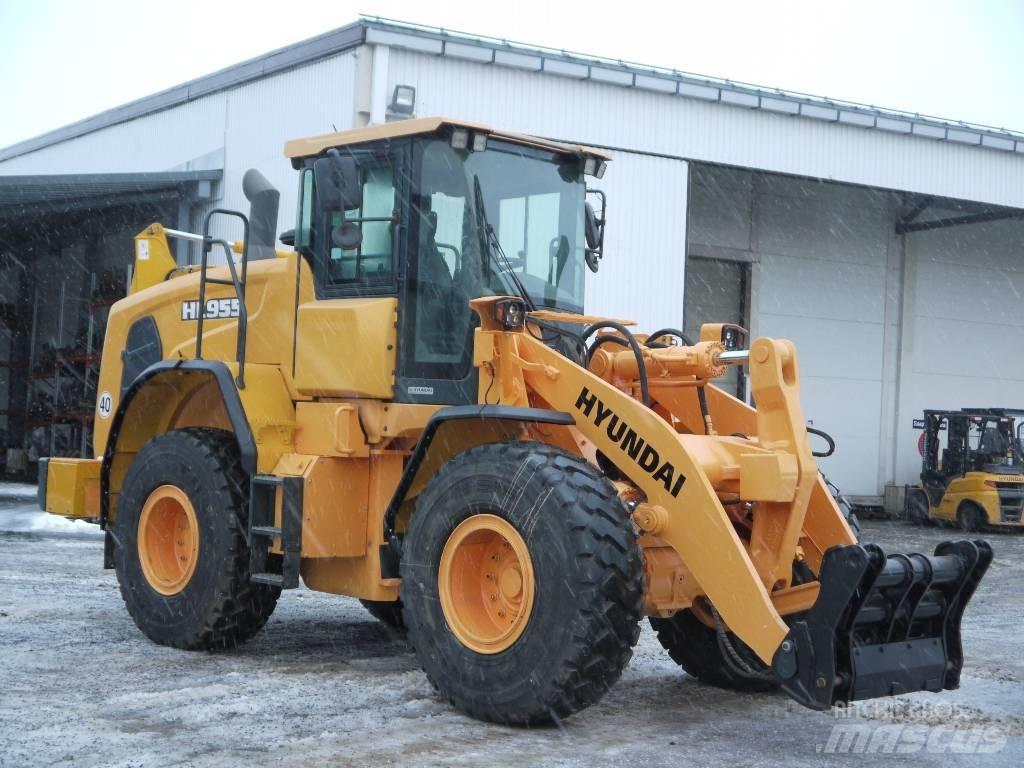 Hyundai HL 955 Колесни товарачи