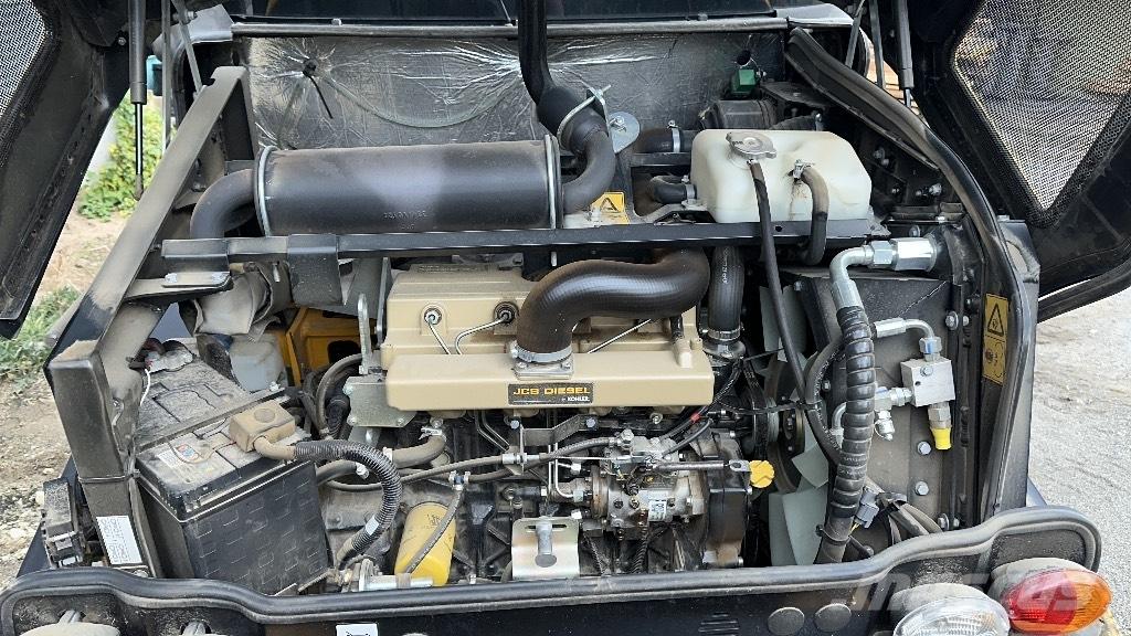 JCB 406 T 4 Колесни товарачи