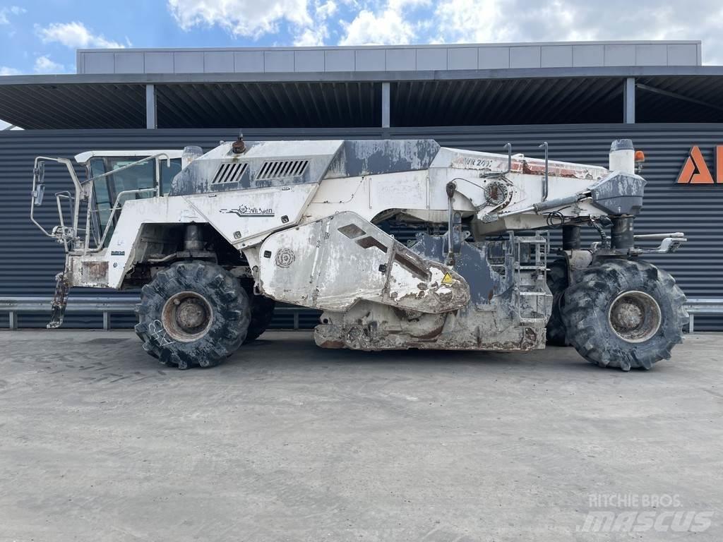 Wirtgen WR 240I Рециклатори на асфалт