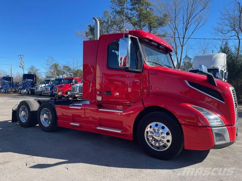 Volvo VNL64T300 Влекачи