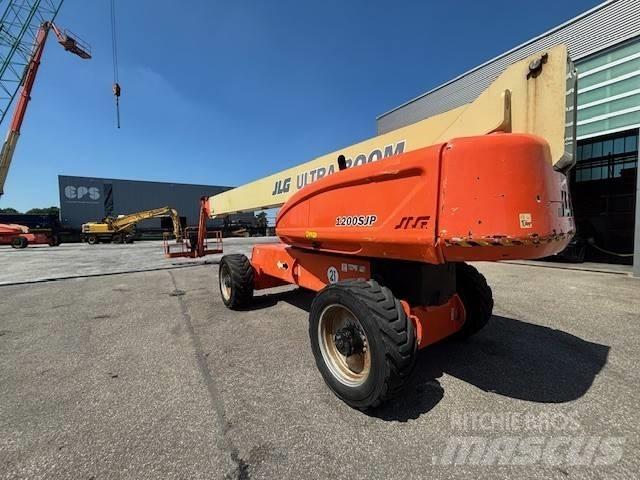 JLG 1200 SJP Телескопични повдигачи
