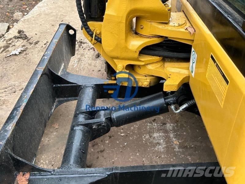 CAT 303.5 E Мини екскаватори < 7 т