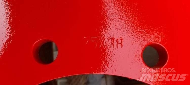 Fendt RIM 25x38 Колелета/Гуми