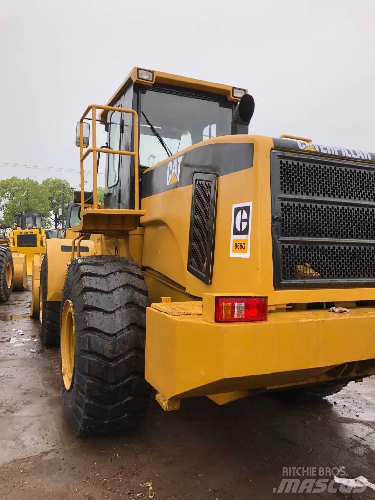 CAT 966 Колесни товарачи