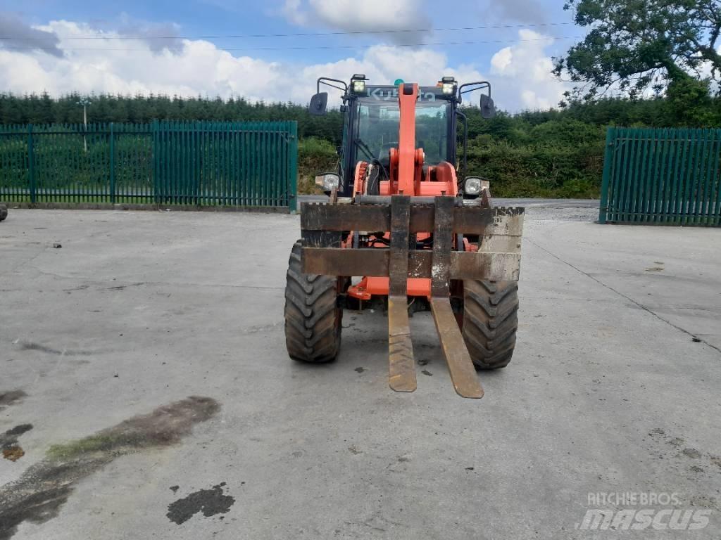 Kubota R 085 Колесни товарачи