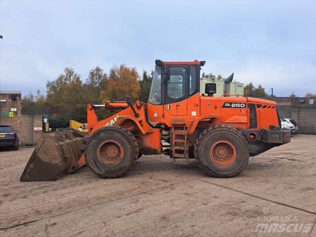 Doosan DL 250 Колесни товарачи