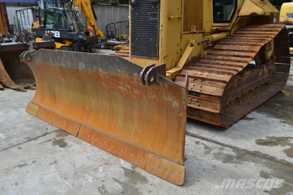CAT D 5 N LGP Верижни булдозери
