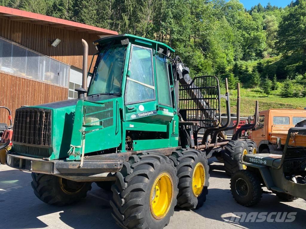 John Deere 1110 Форуардери