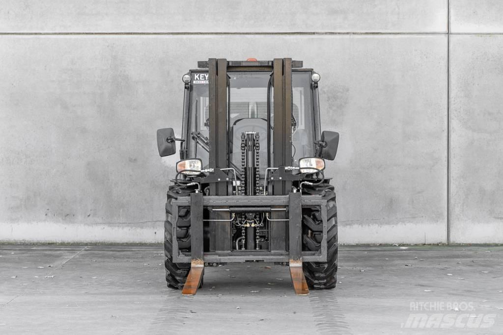 Manitou MC 30-4 Дизелови камиони
