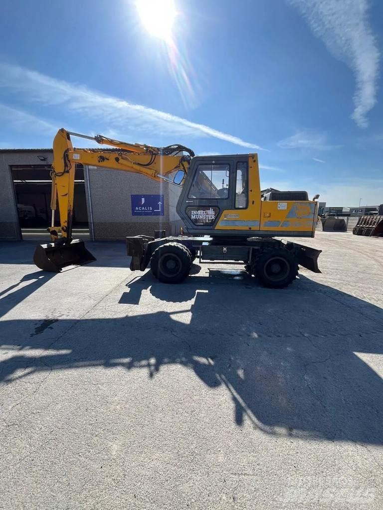 JCB JS130W Колесни екскаватори