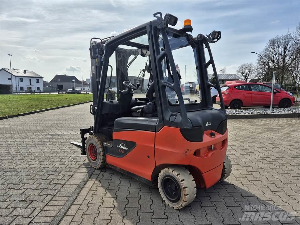Linde E25 Електрически вилични кари-повдигачи